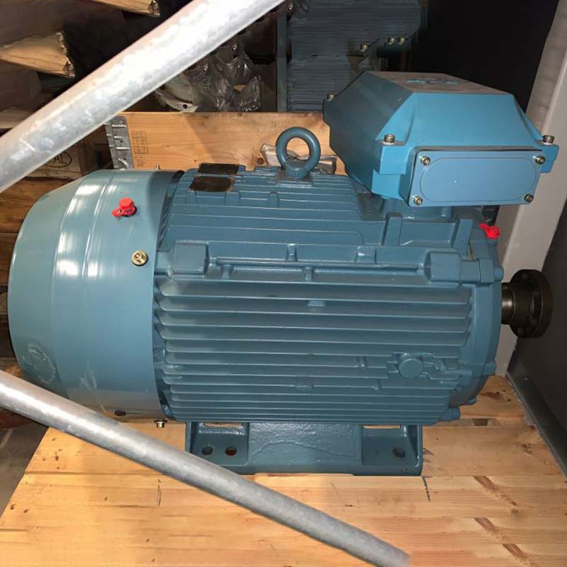 Motor Melangkah Asal Atlas Copco